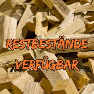 Kaminholz, Holzscheite, die lose liegen, Buche
